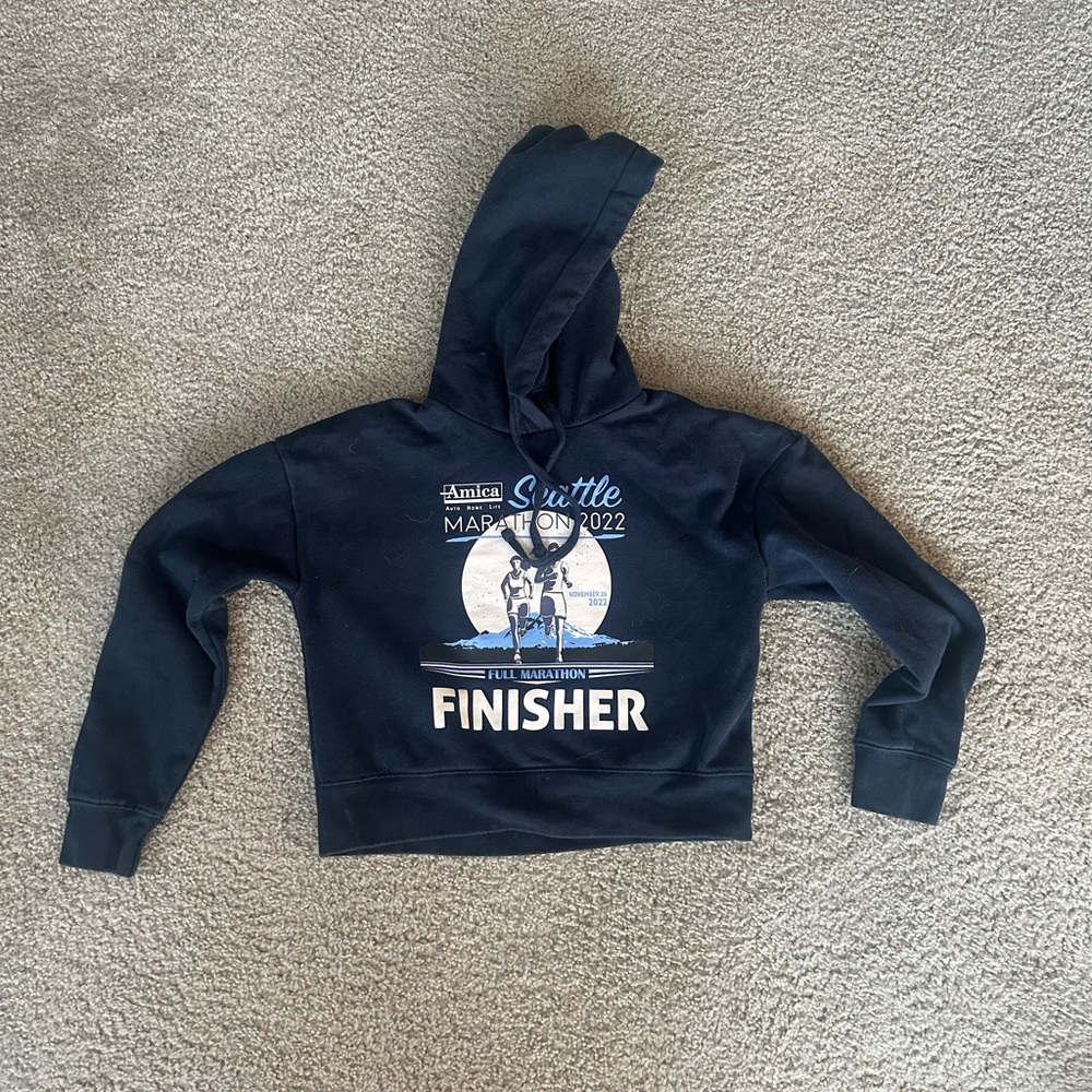 Seattle Marathon 2022 Finisher Cropped Hoodie